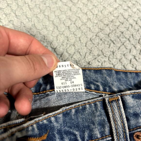 VTG Levi's 551 Women's 16 Med Relaxed Fit Tapered Leg USA Made Jeans Sz 32x30 - Picture 5 of 9